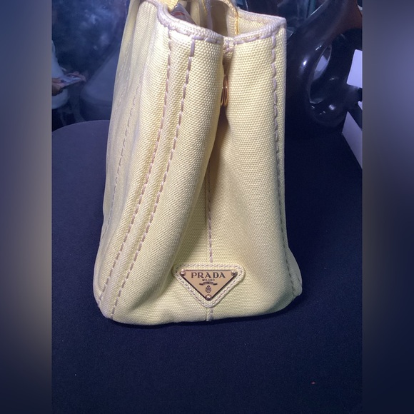 Authentic Yellow Prada Canapa - Picture 3 of 16